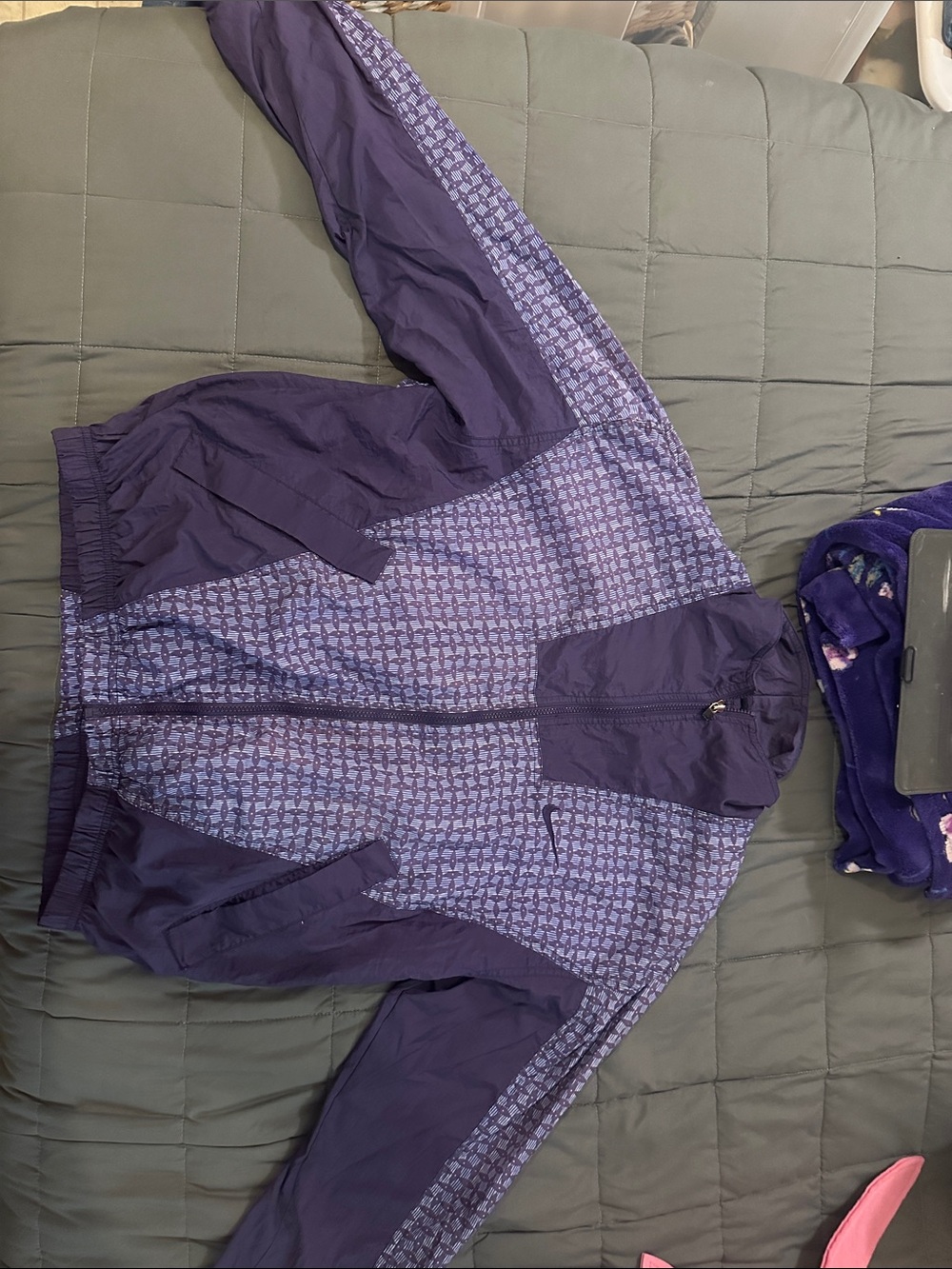 VINTAGE Nike Purple Patterned Jacket